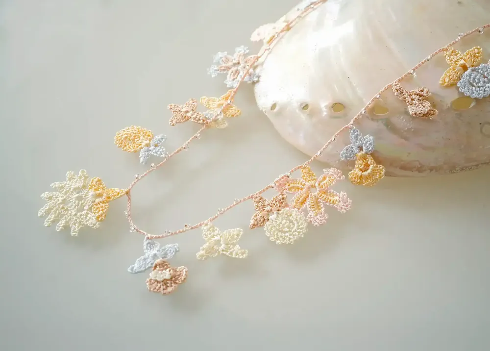 Jewelry - LACE NECKLACE, PLANT PATTERNS, BLOOM MODEL. - KARAWAN AUTHENTIC