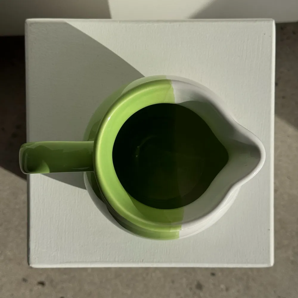Carafes - 90s white and green ceramic carafe H17 D11 - OFFICE OBJETS