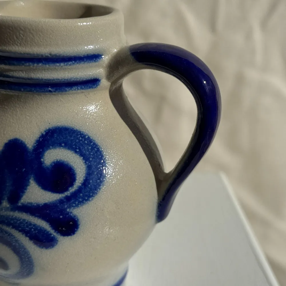 Carafes - Oberursel Germany H13.5" mini carafe - OFFICE OBJETS