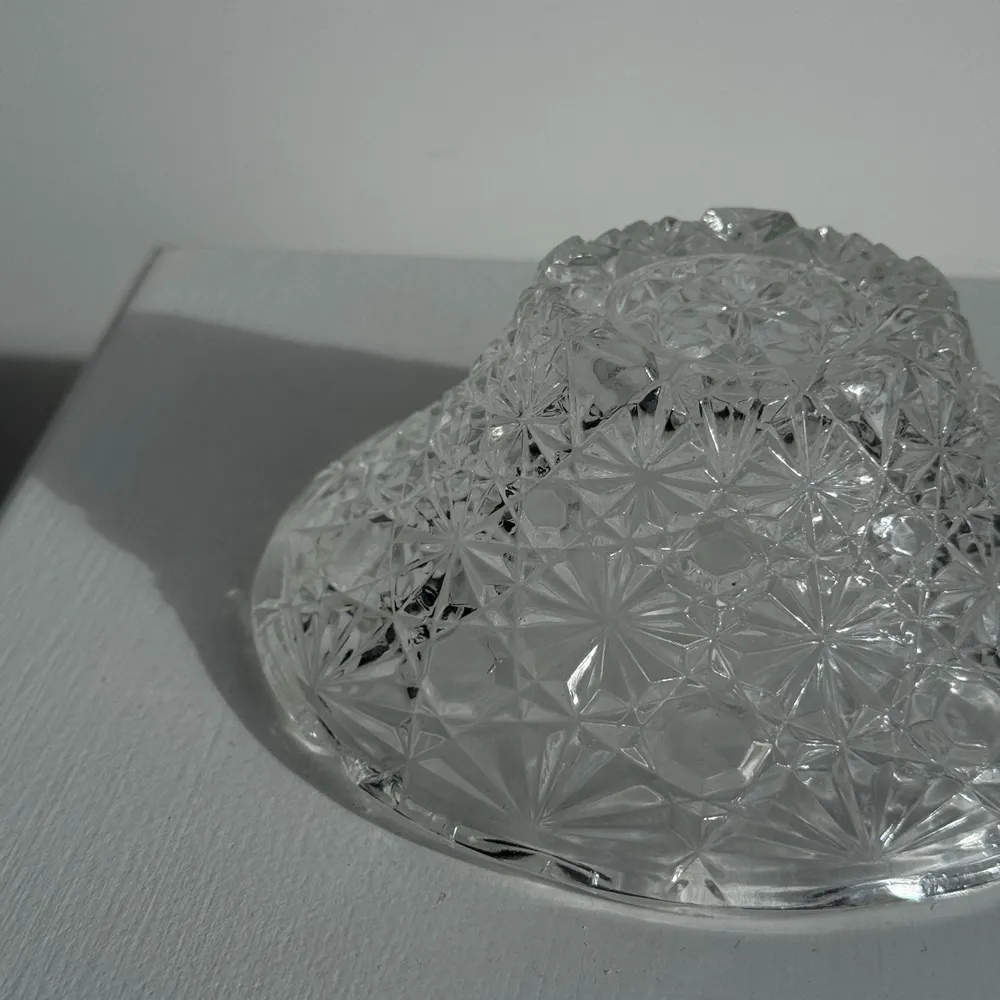 Decorative objects - Small glass cup with vintage diamond tips a shine - OFFICE OBJETS