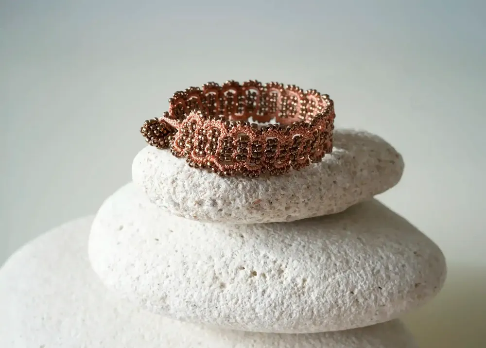 Jewelry - WIRE AND PEARL BRACELET, HAND-CROCHETED, BARK MODEL - KARAWAN AUTHENTIC