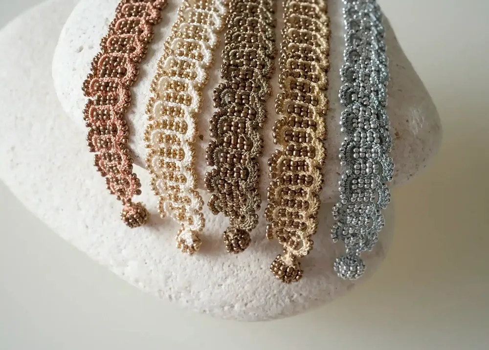 Jewelry - WIRE AND PEARL BRACELET, HAND-CROCHETED, BARK MODEL - KARAWAN AUTHENTIC