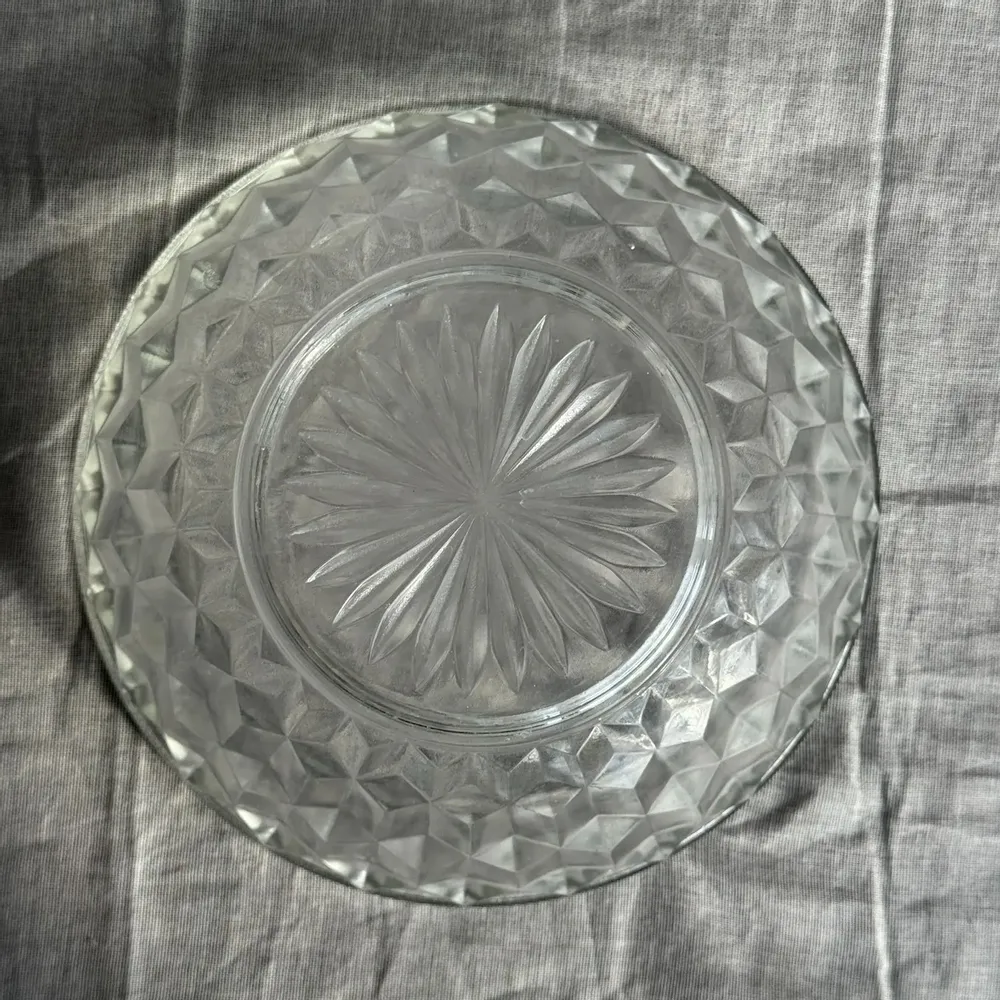 Plats et saladiers - Petit saladier en verre vintage à motif de cubes - OFFICE OBJETS