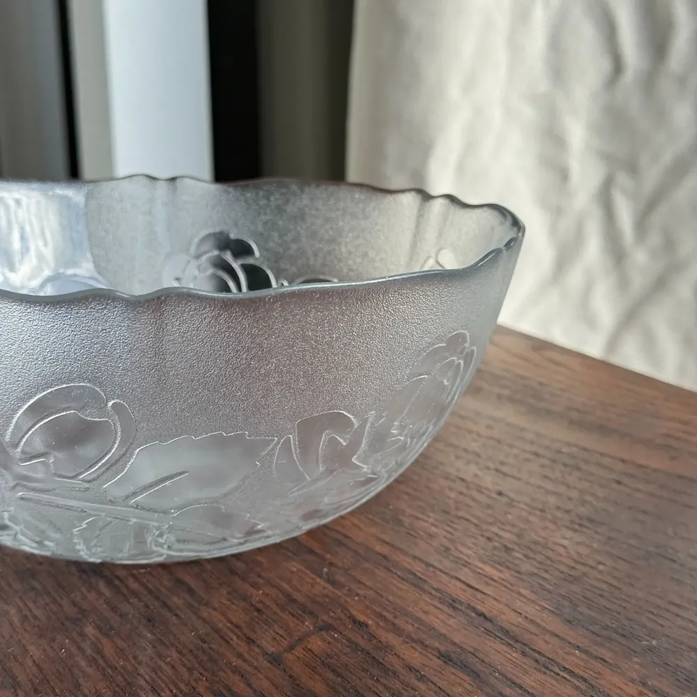 Plats et saladiers - Saladier vintage à motif de roses stylisées D23 H10 - OFFICE OBJETS