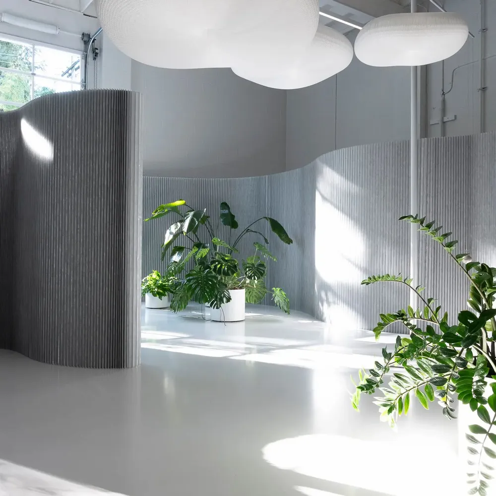 Acoustic solutions - aluminum textile softwall | flexible freestanding partition - MOLO