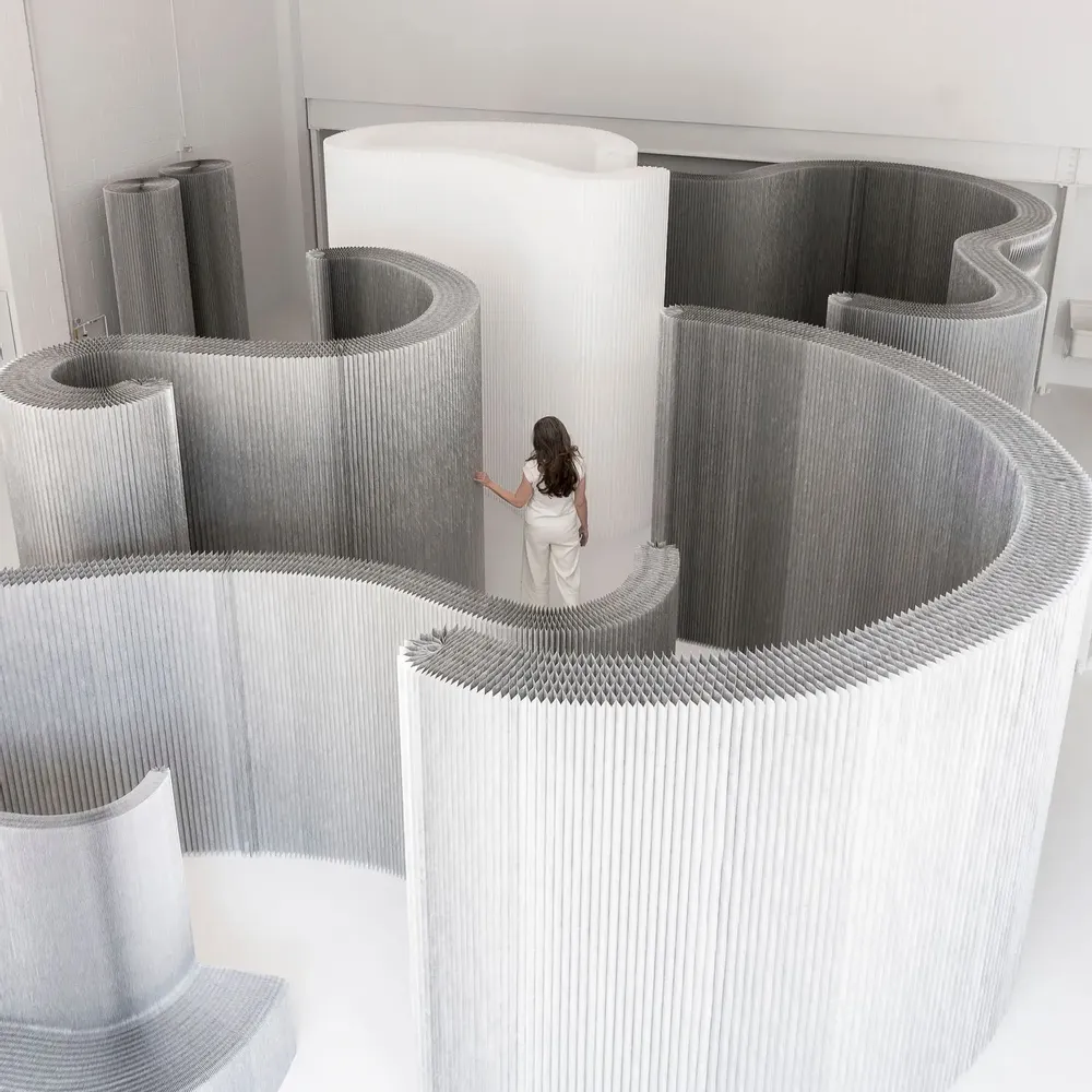 Acoustic solutions - aluminum textile softwall | flexible freestanding partition - MOLO