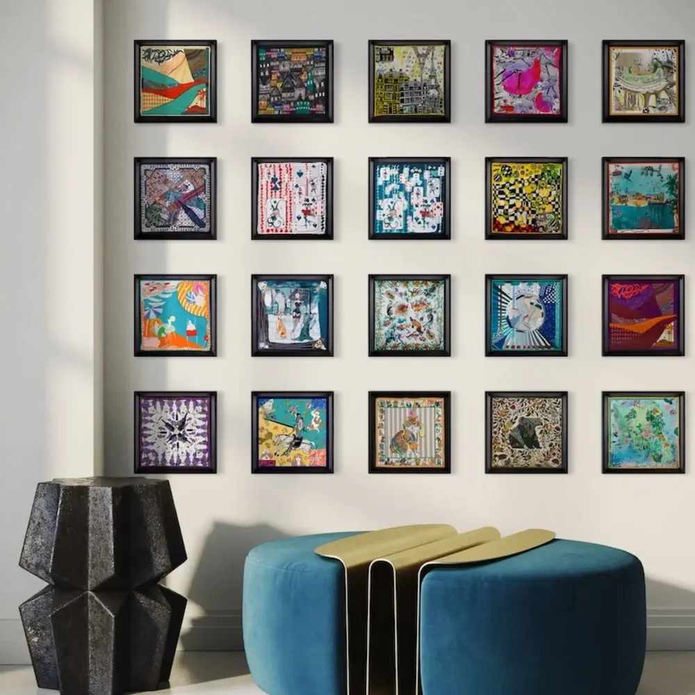 Tableaux - Wow - Foulards en soie encadrés World of Wonder - UN POCO