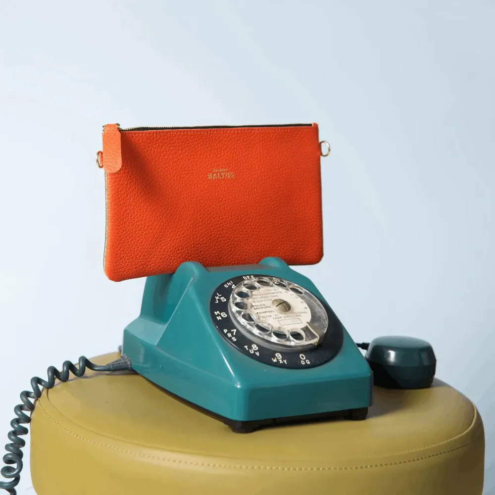 Clutches - Juliette two-tone full grain leather pouch — 21 x 12.5 cm - ATELIER BALTUS