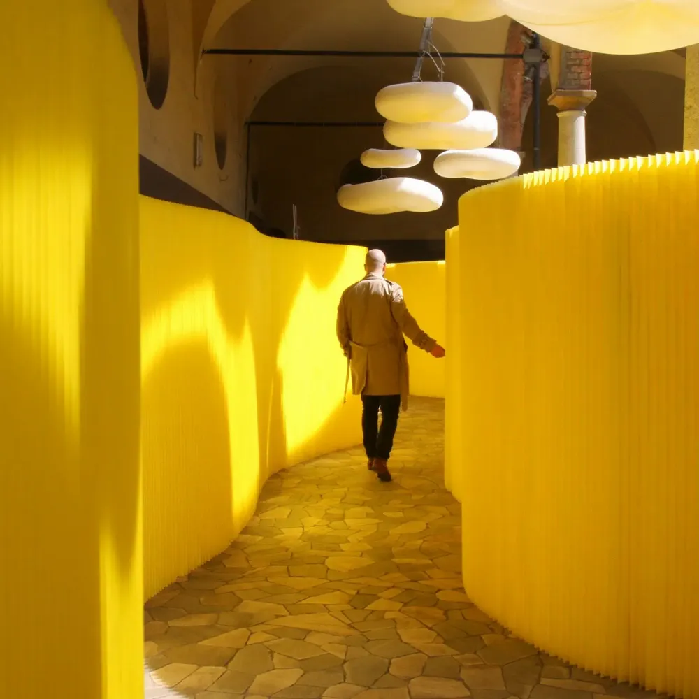 Office design and planning - custom colour textile softwall | flexible freestanding partition - MOLO