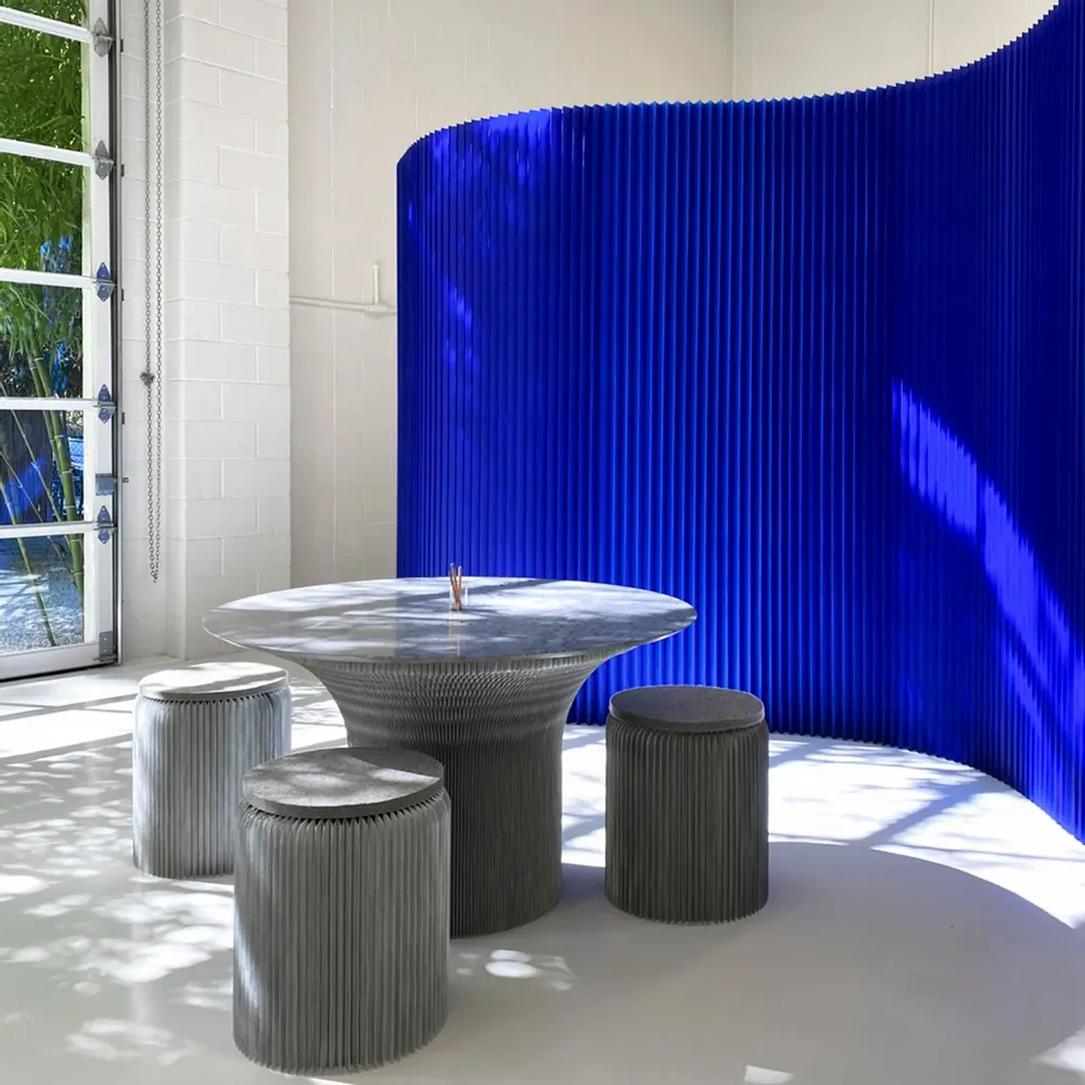 Office design and planning - custom colour textile softwall | flexible freestanding partition - MOLO