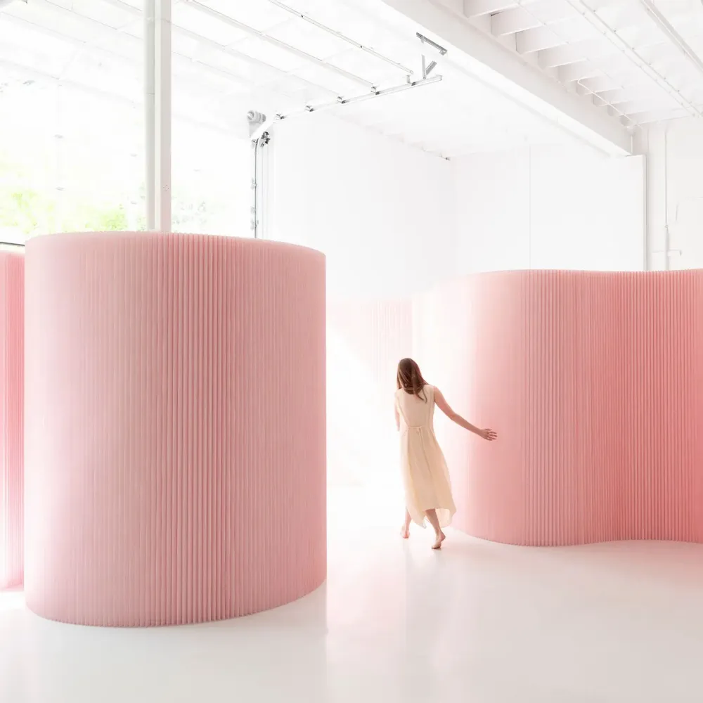 Office design and planning - custom colour textile softwall | flexible freestanding partition - MOLO