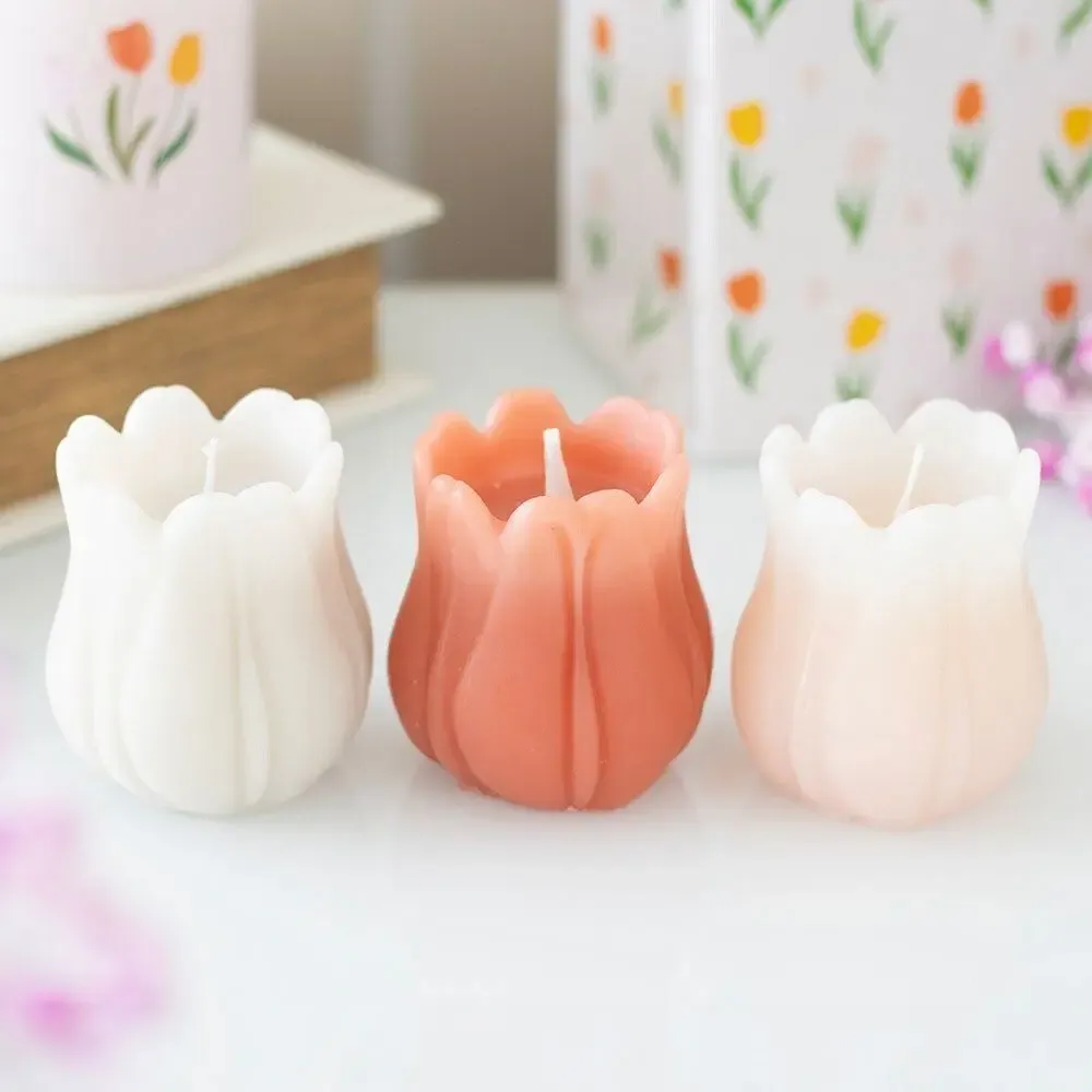 Candles - Set of 3 Tulip Shaped Candles - SOMETHING DIFFERENT WHOLESALE