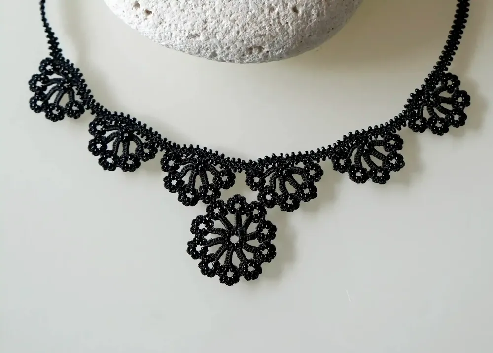 Jewelry - TEXTILE NECKLACE WITH GRAPHIC PATTERN, HAWA MODEL - KARAWAN AUTHENTIC