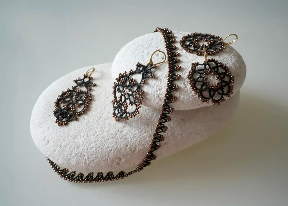 Jewelry - EARRINGS MADE OF WIRE & BEADS, FLOWER - KARAWAN AUTHENTIC