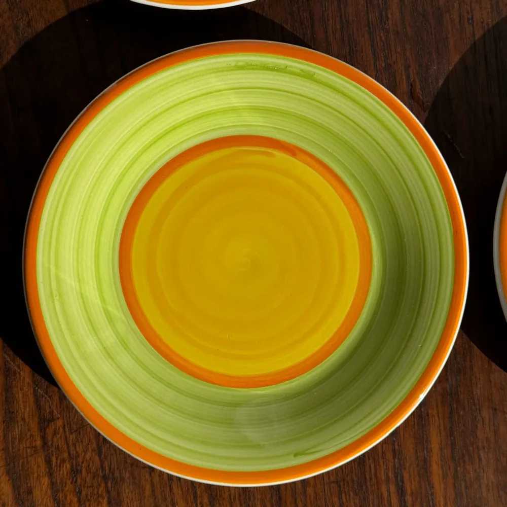 Everyday plates - Set of 4 Italian ceramic plates with green orange yellow sparkles D20 - OFFICE OBJETS