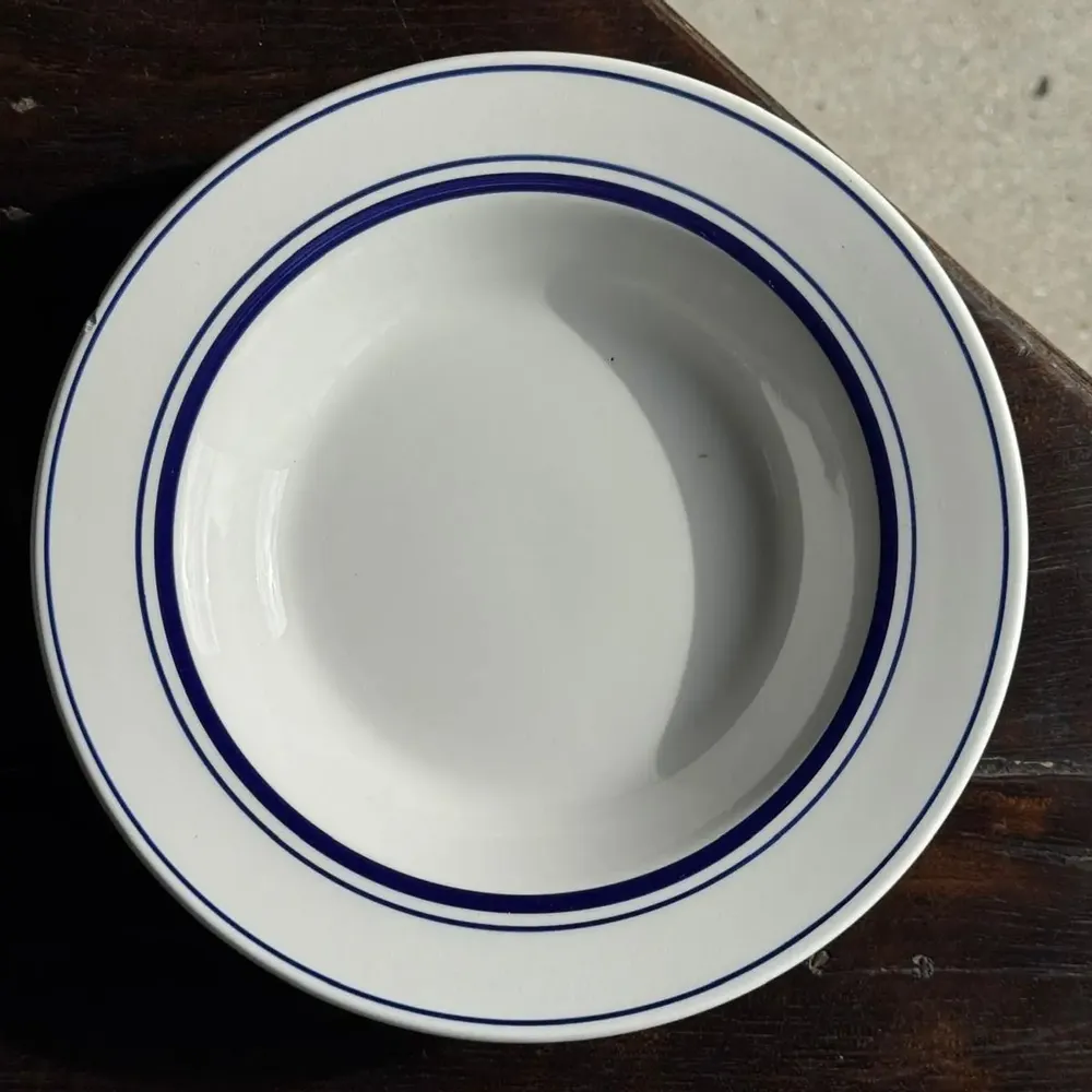 Assiettes au quotidien - Lot de 4 assiettes italiennes creuses Ceramica Quadrifoglio liseré - OFFICE OBJETS