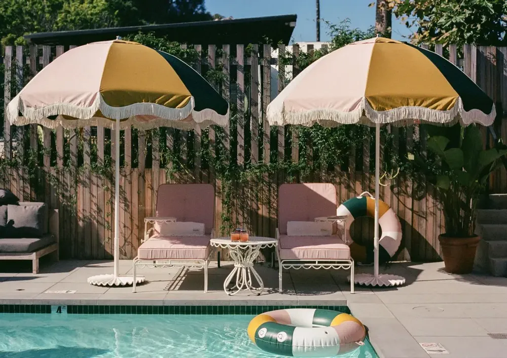 Parasols - The Patio Umbrella - BUSINESS & PLEASURE CO.