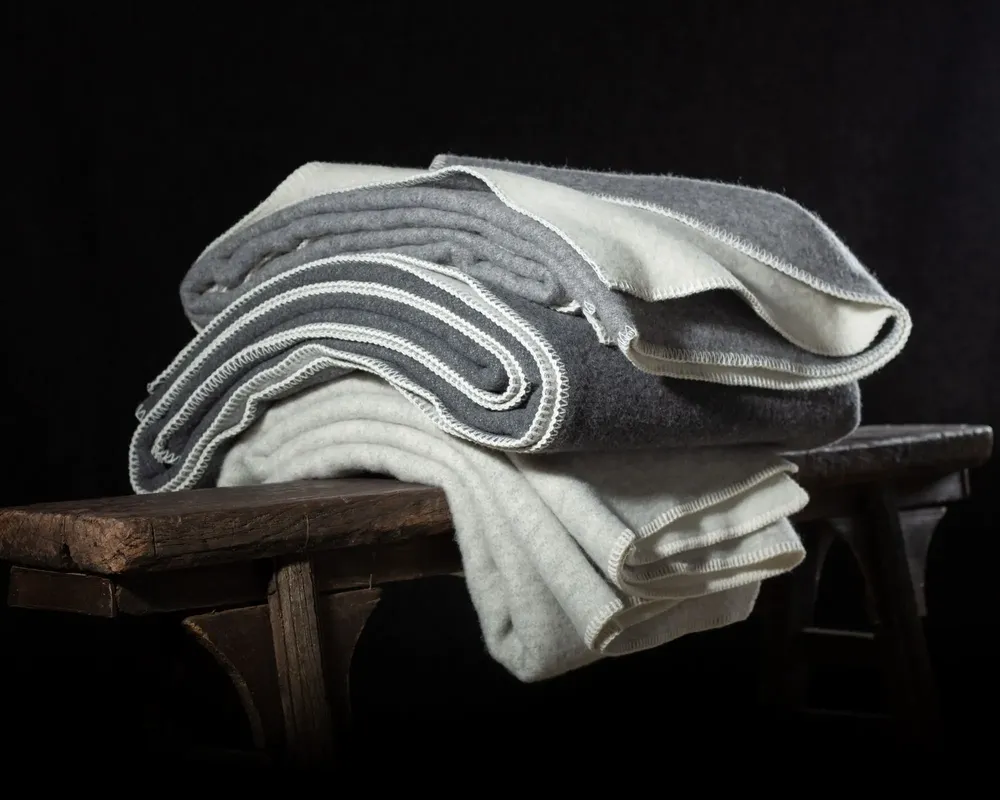 Linge de lit - Plaid de lit en laine WILD PIGEON - double - MOST-BLANKETS
