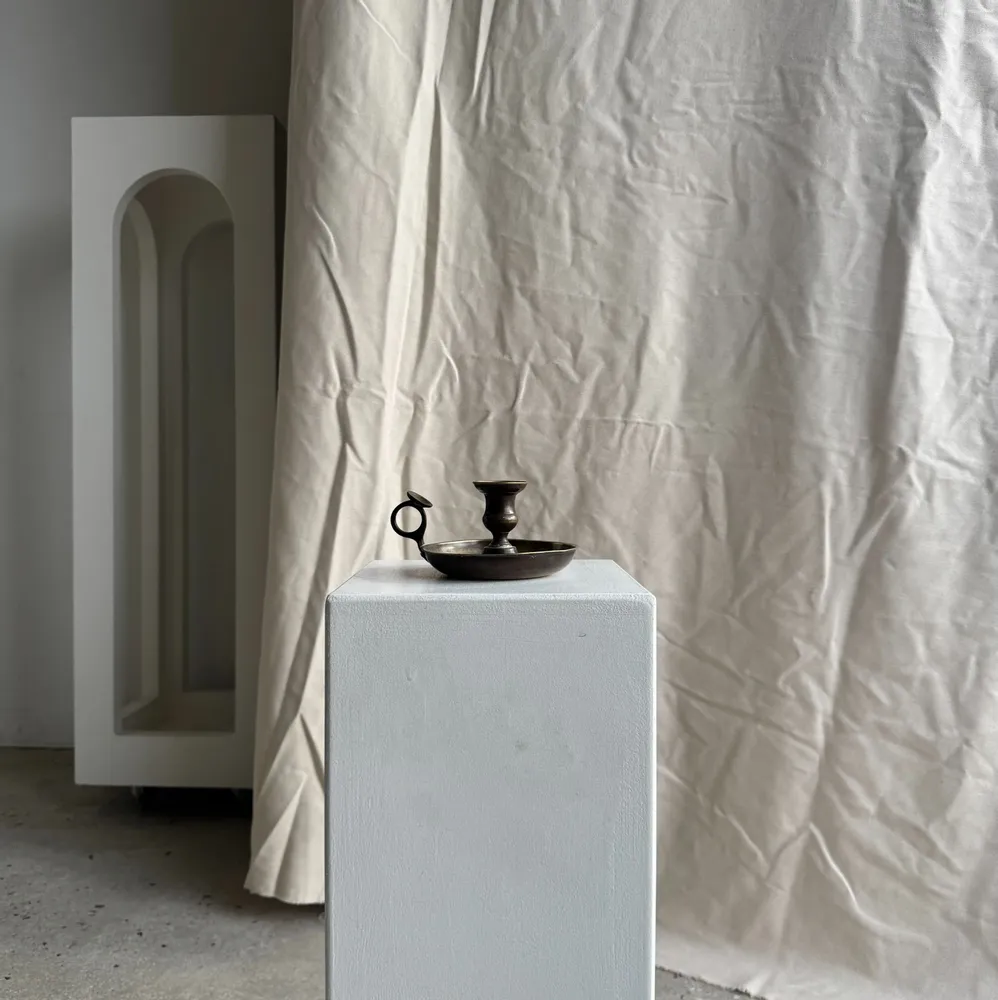 Bougeoirs et photophores  - Bougeoir à main doré ancien noirci H8 D13,5 - OFFICE OBJETS