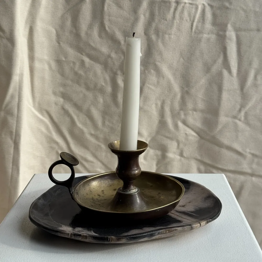 Bougeoirs et photophores  - Bougeoir à main doré ancien noirci H8 D13,5 - OFFICE OBJETS