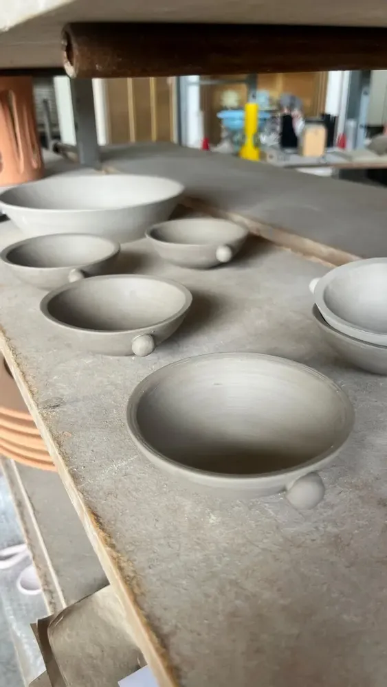 Bols - SET DE 6 TASSES ET CUILLÈRES MULTICOLORES CAROSELLO - ELEIT.IT