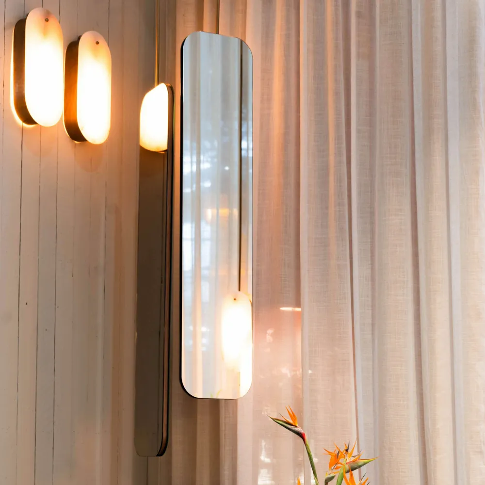 Mirrors - Mirror Han - VIPS AND FRIENDS