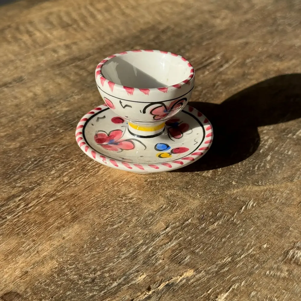 Couverts & ustensiles de cuisine - Coquetier en faïence motifs floraux roses vintage H5 - OFFICE OBJETS