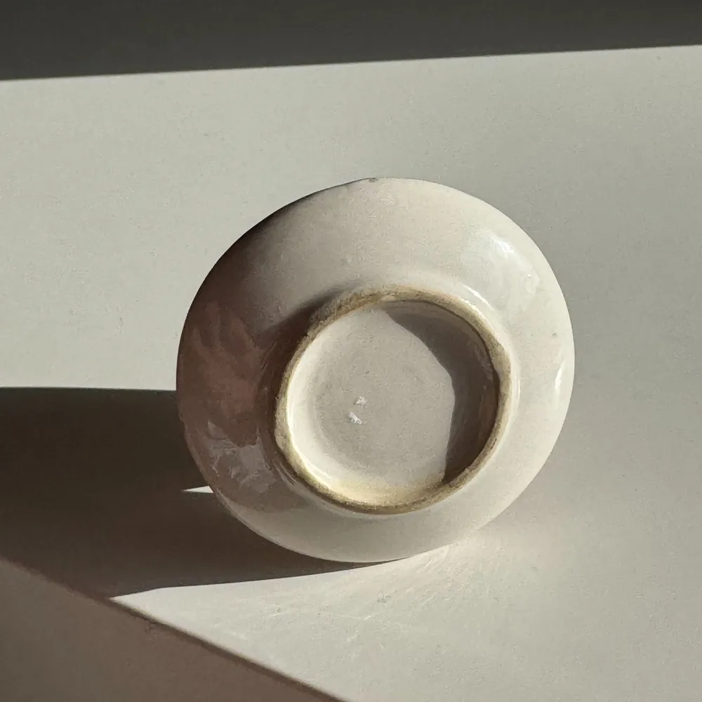 Couverts & ustensiles de cuisine - Coquetier en faïence motifs floraux roses vintage H5 - OFFICE OBJETS