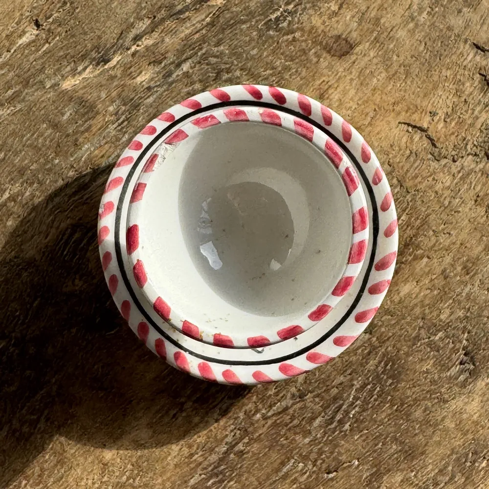 Couverts & ustensiles de cuisine - Coquetier en faïence motifs floraux roses vintage H5 - OFFICE OBJETS