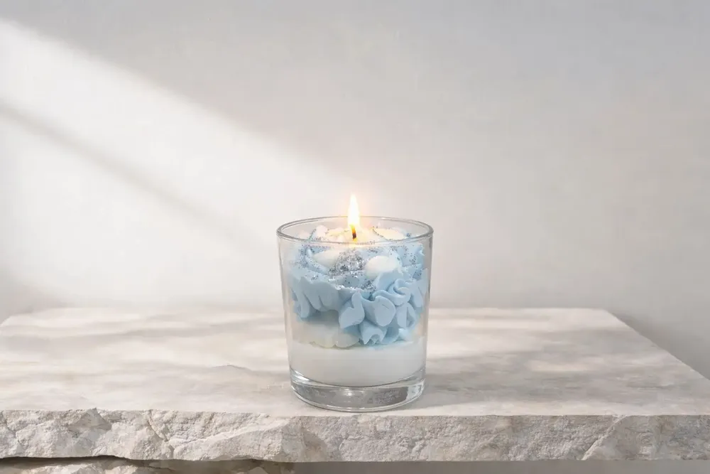 Decorative objects - Gourmet Candle - Clean Linen - 170g - COSMÉTIQUES DE QUIBERON