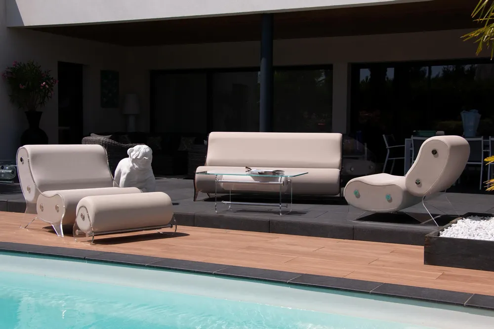 Lawn sofas   - MW06 sofa - Cast PMMA walls - Residential and HORECA markets - KUUMO DESIGN