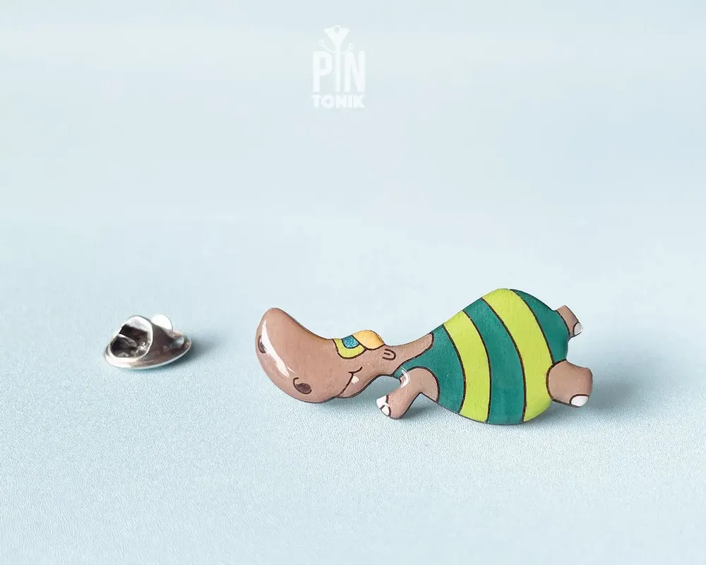 Broches - Pin’s en bois Hippopotame nageur - PINTONIK