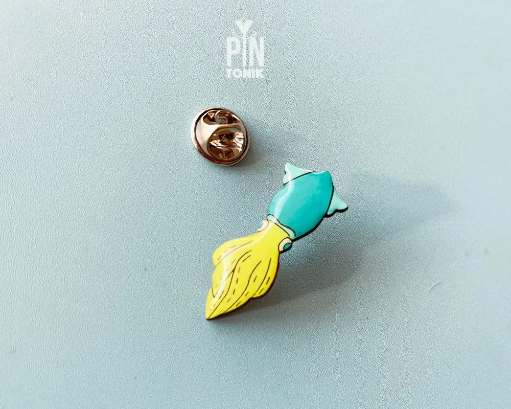 Jewelry - Cuttlefish Wooden Lapel Pin - PINTONIK