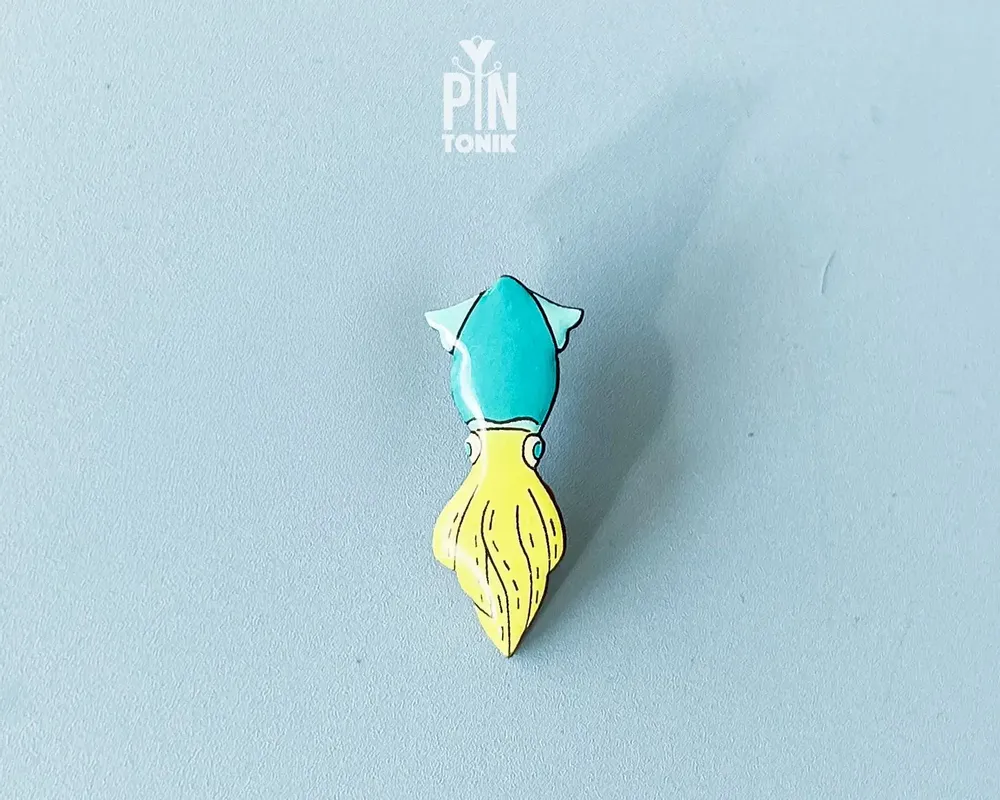 Jewelry - Cuttlefish Wooden Lapel Pin - PINTONIK