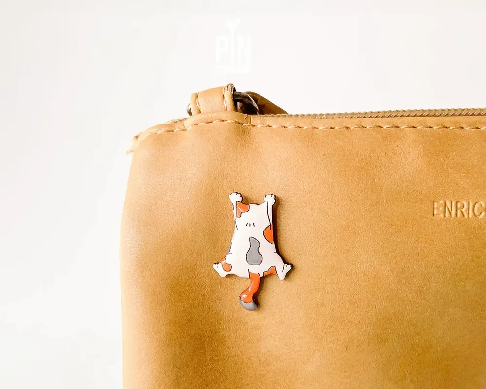 Broches - Épinglette en bois Calico Cat - PINTONIK