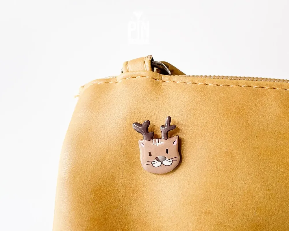 Broches - Pin en bois Chat aux bois de cerf - PINTONIK