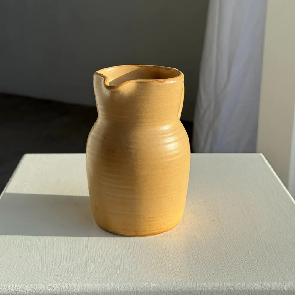 Carafes - Small engraved vintage pitcher 50cl matt beige sandstone H14 - OFFICE OBJETS