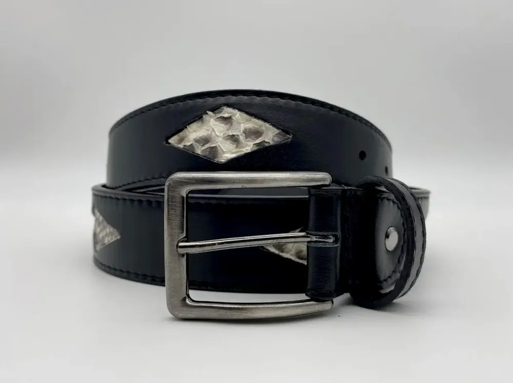 Petite maroquinerie - Ceinture unique en cuir véritable avec incrustations de diamants - PASSIONE