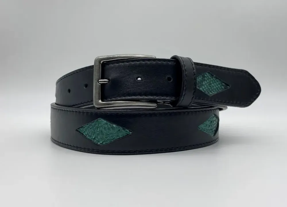 Petite maroquinerie - Ceinture unique en cuir véritable avec incrustations de diamants - PASSIONE