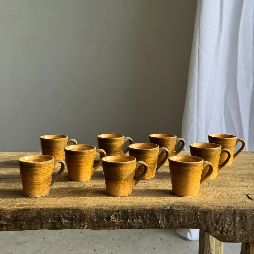 Mugs - Set of 10 cups and 7 saucers ochre stoneware H7 - OFFICE OBJETS