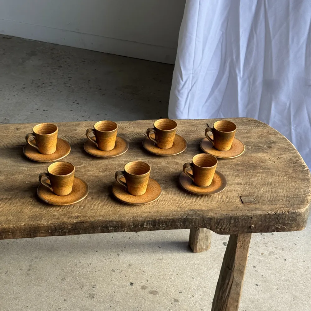 Mugs - Set of 10 cups and 7 saucers ochre stoneware H7 - OFFICE OBJETS