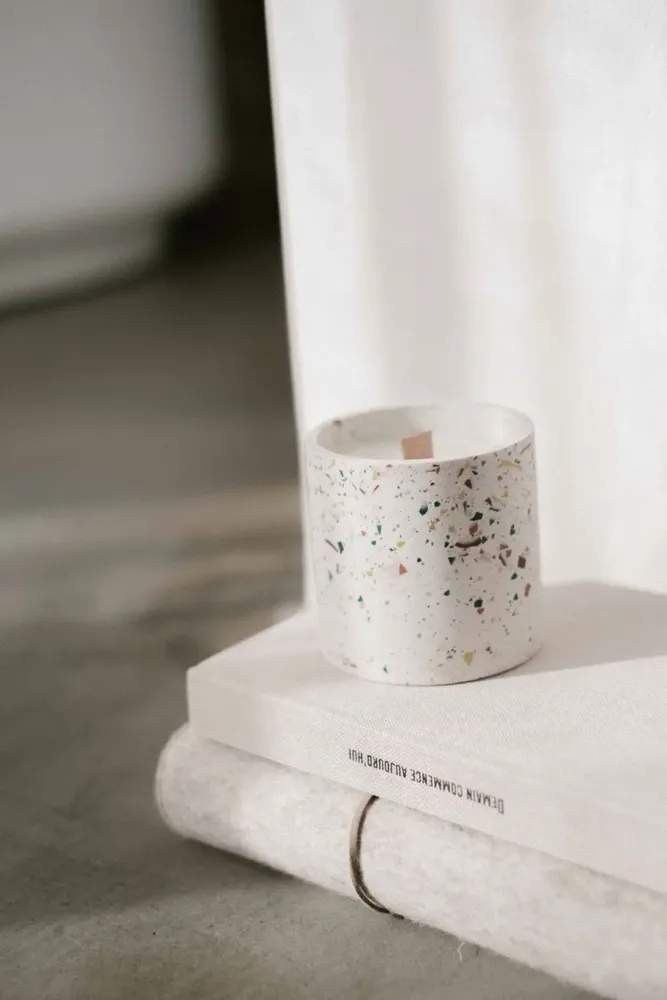 Candles - Terrazzo Candle — Linen Cloud - MIMPI