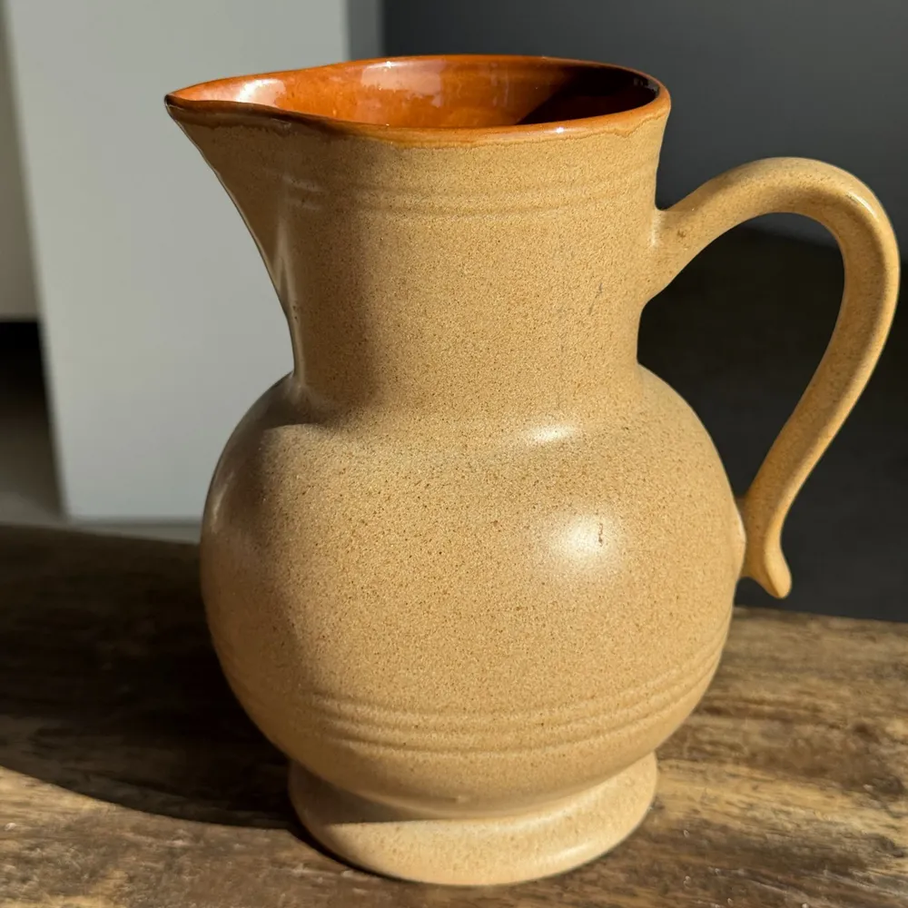 Carafes - Carafe en grès boule vintage intérieur brun extérieur beige H18 D15 - OFFICE OBJETS