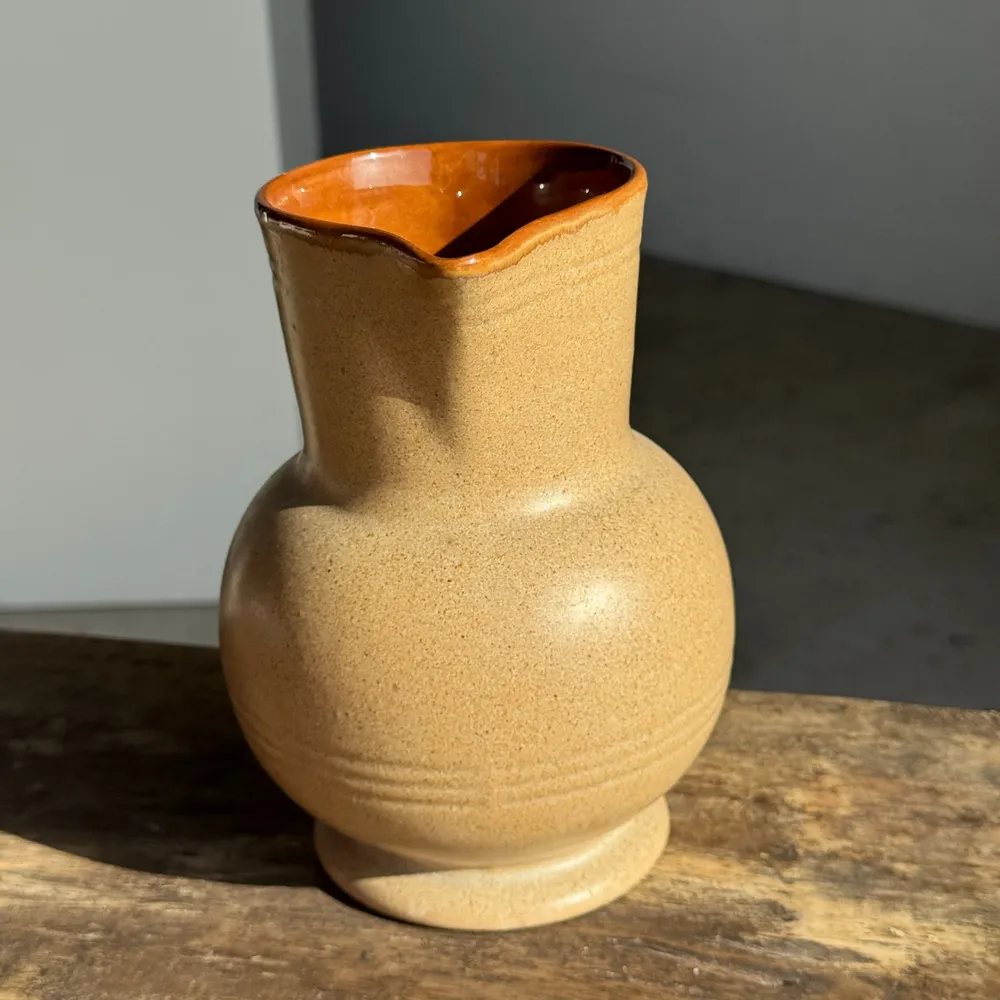 Carafes - Carafe en grès boule vintage intérieur brun extérieur beige H18 D15 - OFFICE OBJETS