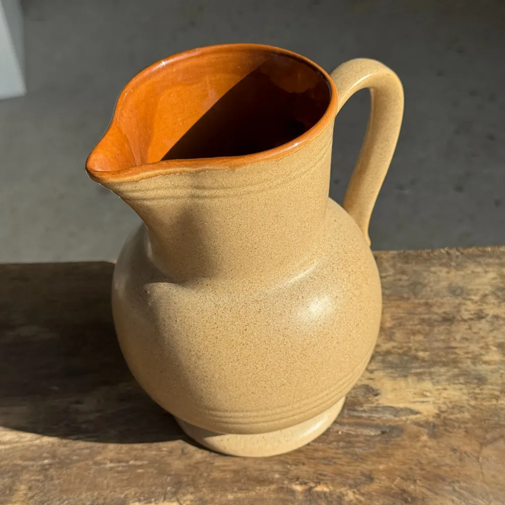 Carafes - Carafe en grès boule vintage intérieur brun extérieur beige H18 D15 - OFFICE OBJETS