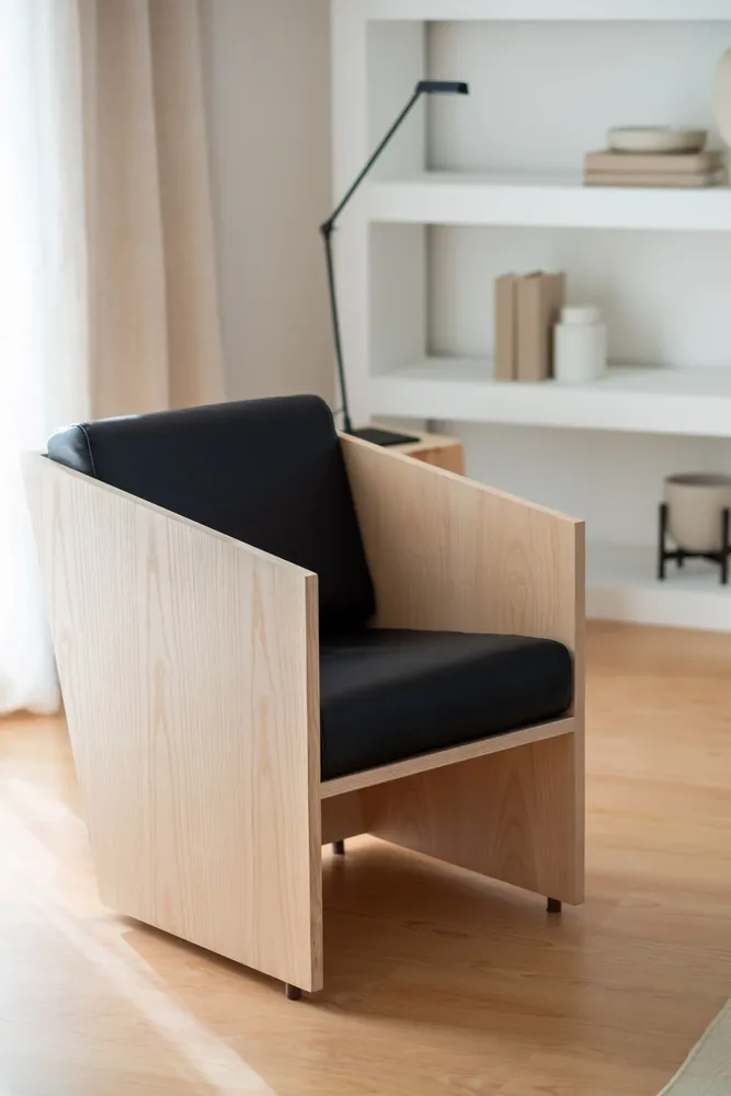 Assises pour bureau - Fauteuil en bois de frêne et cuir authentique - Álvaro Siza - MOR