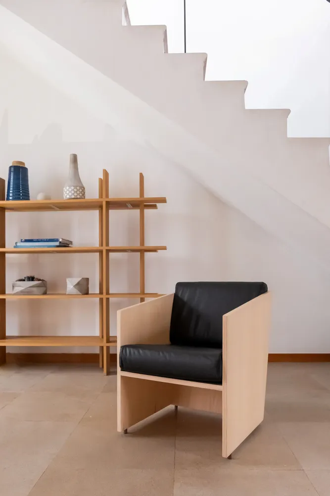 Assises pour bureau - Fauteuil en bois de frêne et cuir authentique - Álvaro Siza - MOR