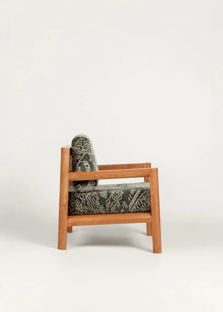 Lounge chairs - IAM_Lounge  Oak + Upholstery  + Custom Fabric - ARBORE BY CAREL WOODWORKS