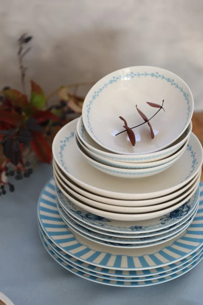 Formal plates - Azure Collection – Porcelain Dining Set - SOMNIA ATELIER