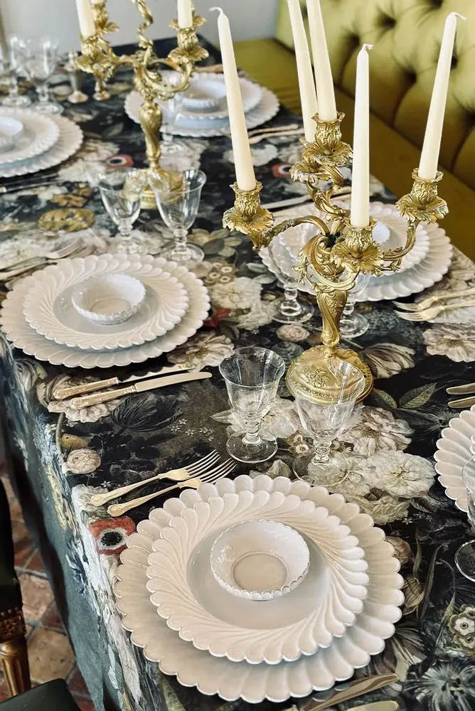 Table linen - STILL LIFE Linen Tablecloths and Napkins - SUMMERILL AND BISHOP